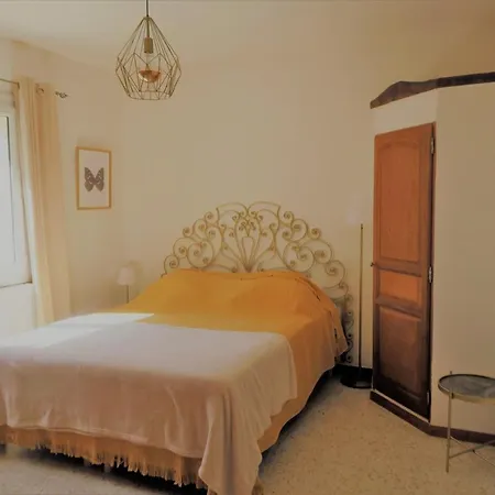 Guest house La Caumontoise Caumont-sur-Durance