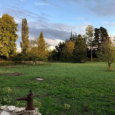 Guest house La Caumontoise Caumont-sur-Durance